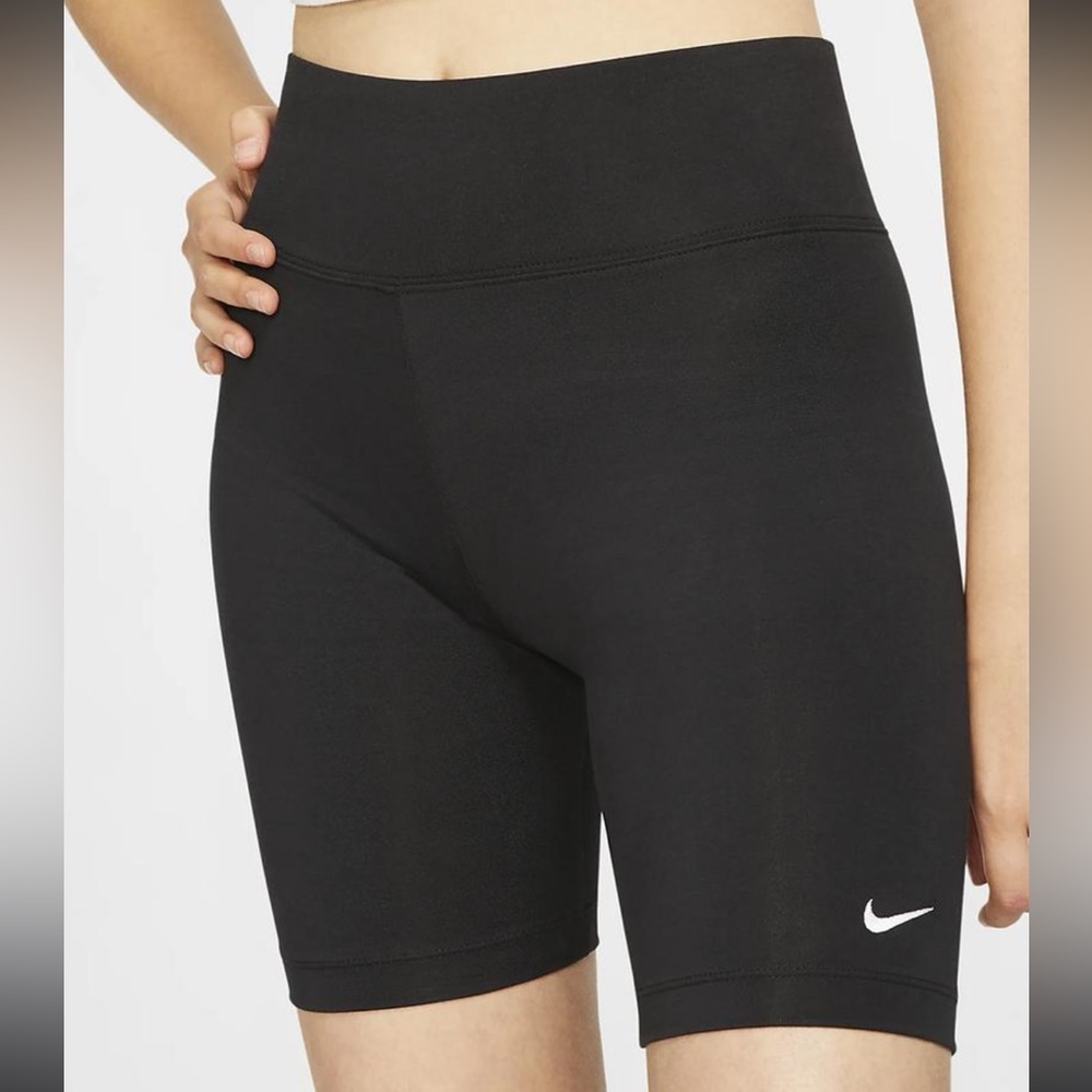 Nike Tight Fit Biker Shorts